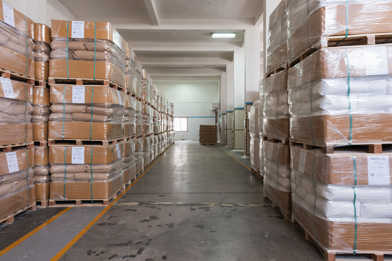 Central plant aisle lined with Tower 1 and Tower 4