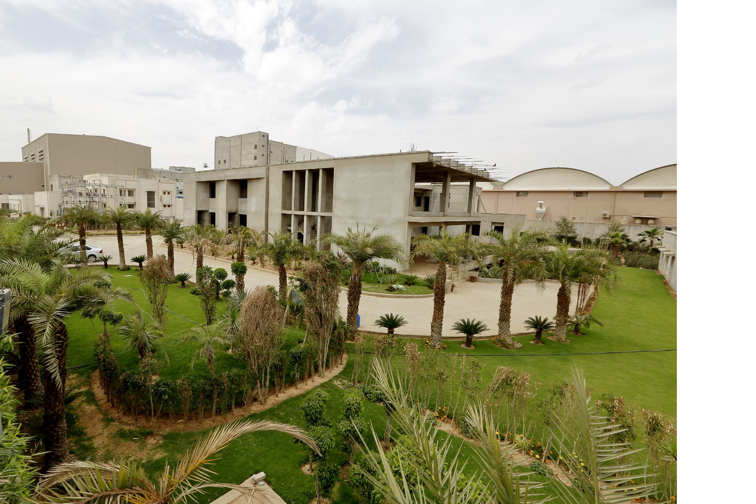 R&D block under landscaped grounds
